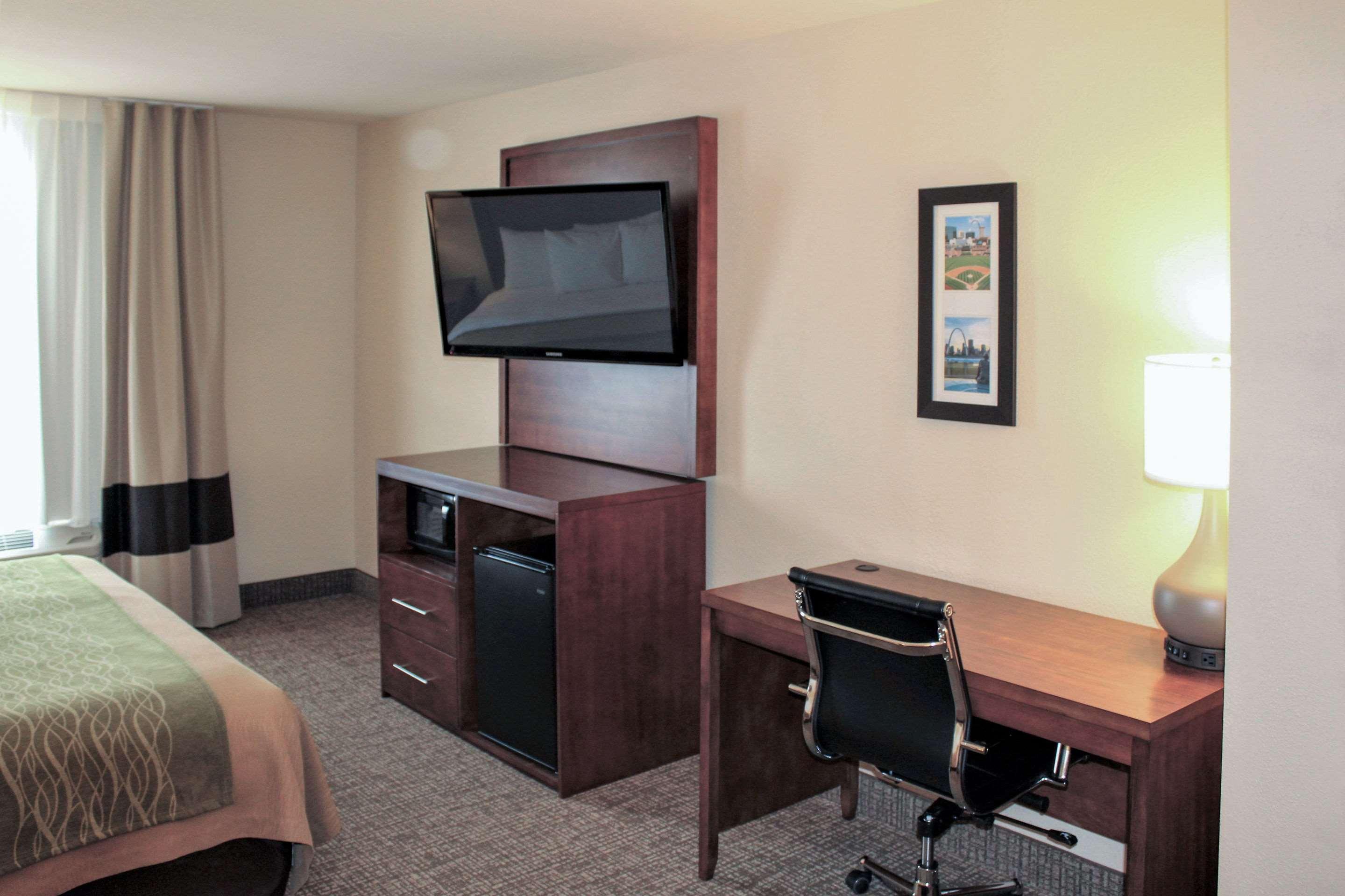 Comfort Inn & Suites St Louis - Chesterfield Extérieur photo