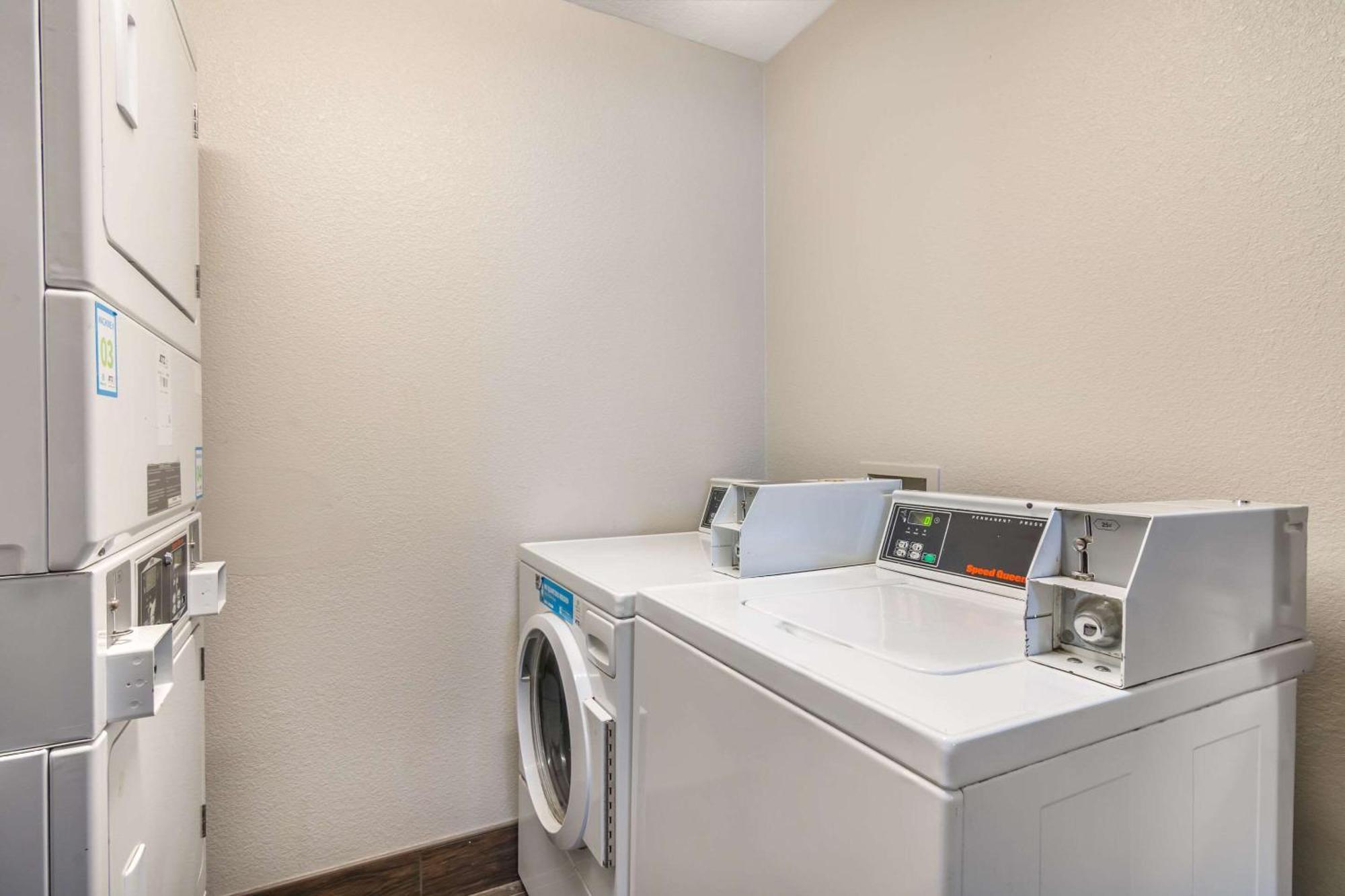 Comfort Inn & Suites St Louis - Chesterfield Extérieur photo