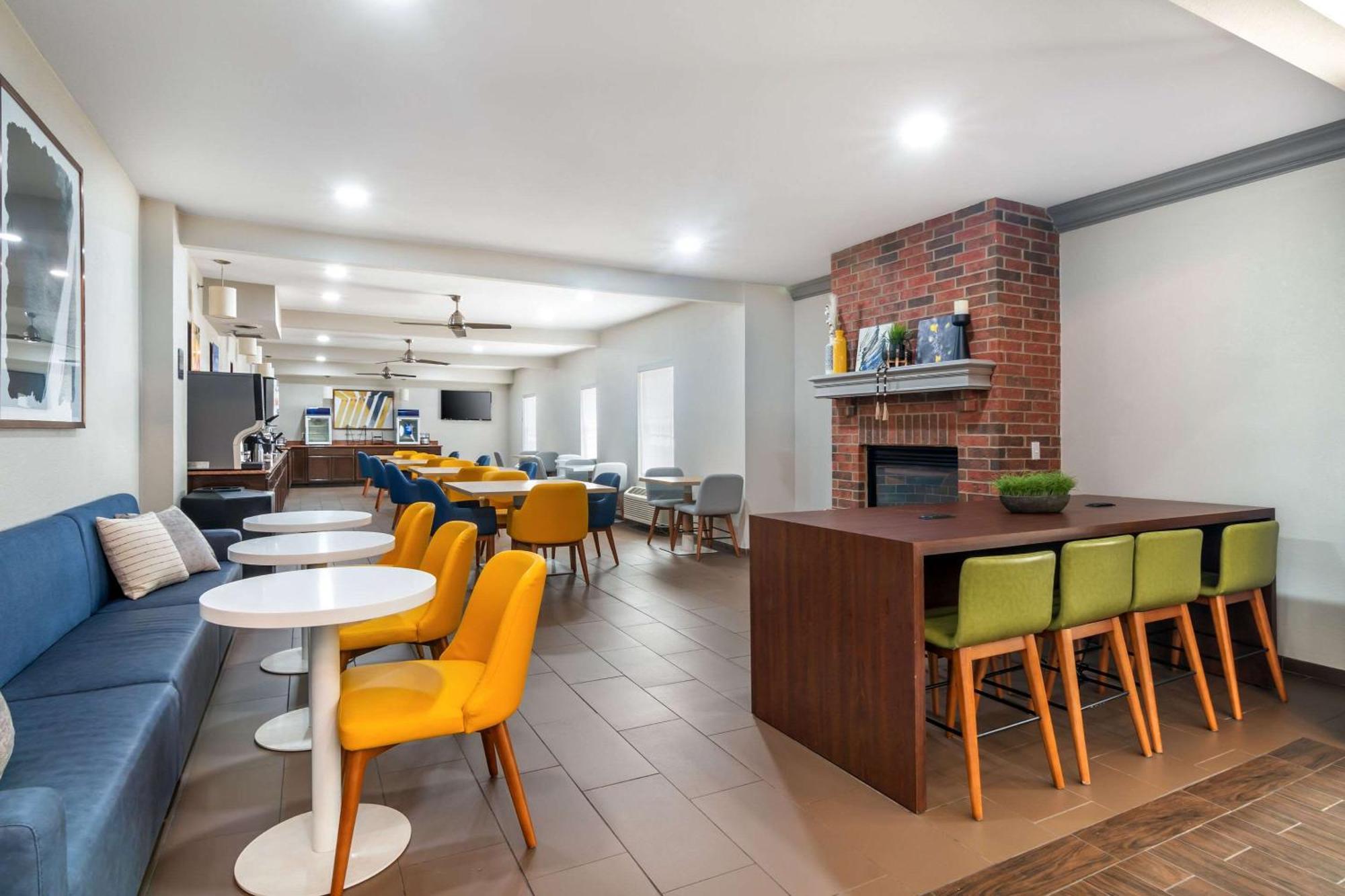 Comfort Inn & Suites St Louis - Chesterfield Extérieur photo